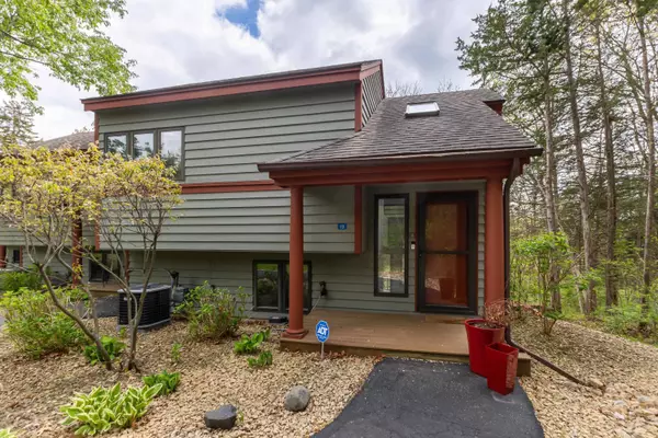 13 Spring Creek Lane, Galena, IL 61036