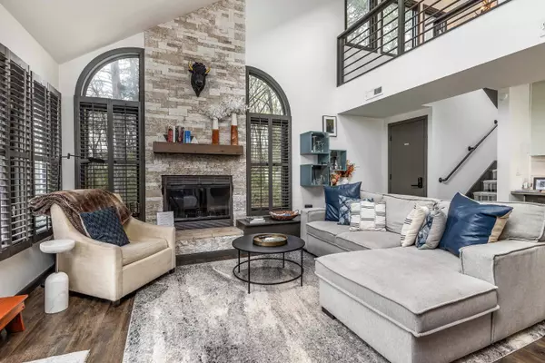 13 Spring Creek Lane, Galena, IL 61036