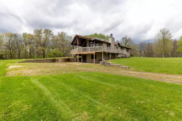 21-2 Lake Carroll Boulevard, Lanark, IL 61046