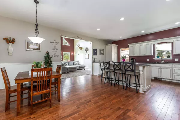 416 W Galena Avenue, Warren, IL 61087