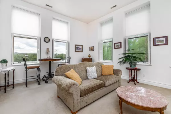 411 S Prospect #204 Avenue, Galena, IL 61036