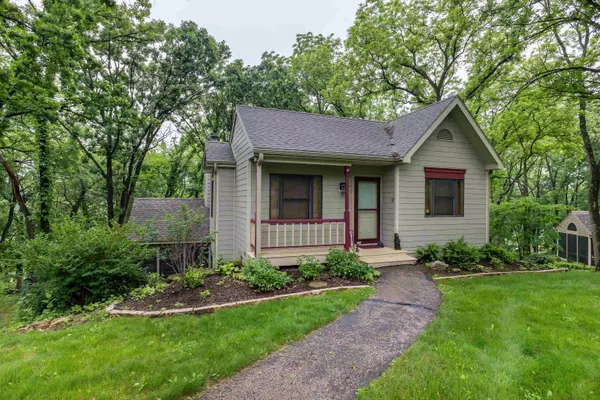 68 Oak Glen Drive, Galena, IL 61036