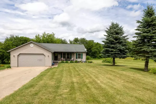 11A34 Fairway Drive, Apple River, IL 61001