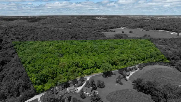 5300 W Nobis Ln, Hanover, IL 61041