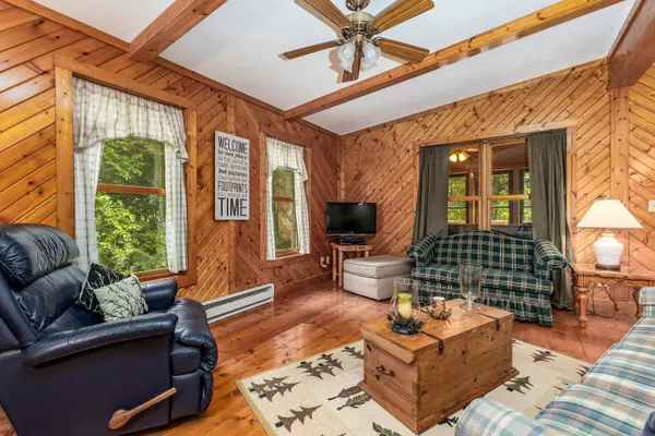 13A138 Powder Horne Lane, Apple River, IL 61001