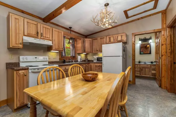 13A138 Powder Horne Lane, Apple River, IL 61001