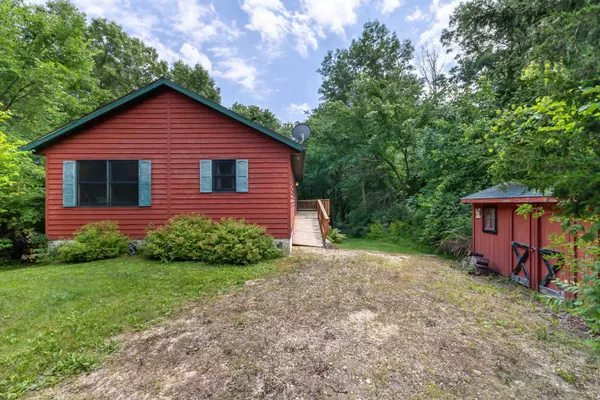 13A138 Powder Horne Lane, Apple River, IL 61001