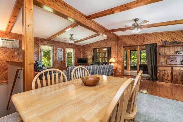 13A138 Powder Horne Lane, Apple River, IL 61001