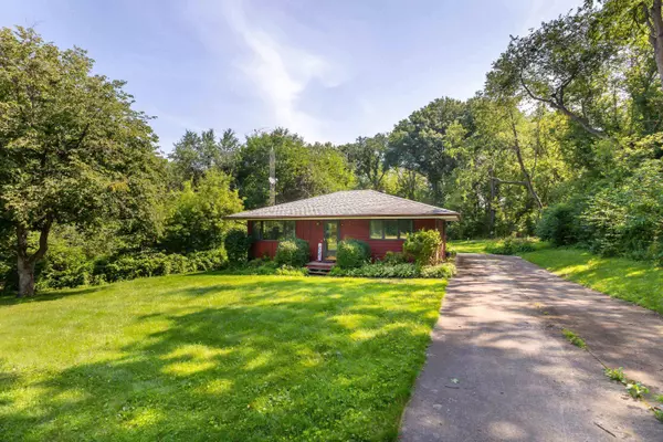 9A31 Pine Court, Apple River, IL 61001