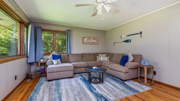 9A31 Pine Court, Apple River, IL 61001