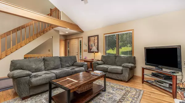 9 Bluffwood Trail, Galena, IL 61036