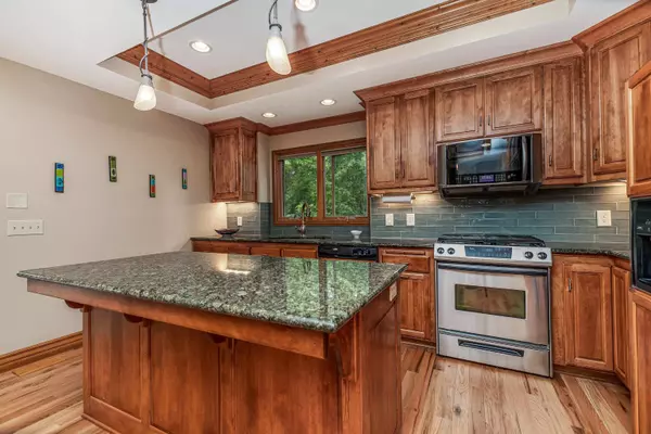 15 High Ridge Run, Galena, IL 61036