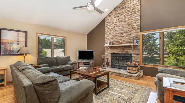 9 Bluffwood Trail, Galena, IL 61036