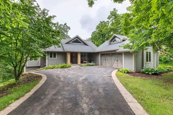 15 High Ridge Run, Galena, IL 61036