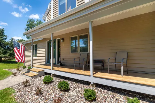 9 Bluffwood Trail, Galena, IL 61036