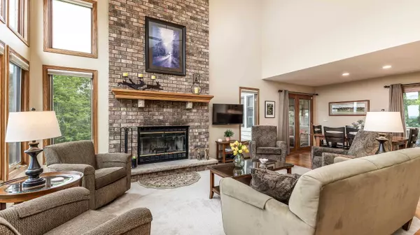 7 Signal Point Lane, Galena, IL 61036