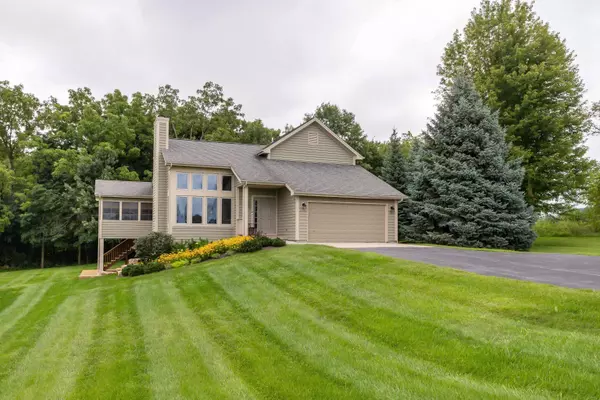 7 Signal Point Lane, Galena, IL 61036