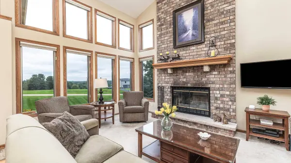 7 Signal Point Lane, Galena, IL 61036