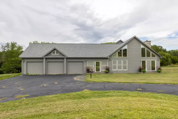67 Sugarcreek Trail, Galena, IL 61036