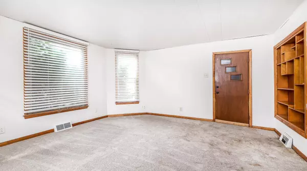 302 S Water Street, Warren, IL 61087