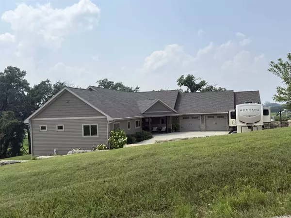 2968 S Curtiss Road, Stockton, IL 61085