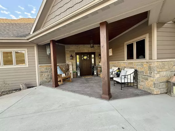 2968 S Curtiss Road, Stockton, IL 61085