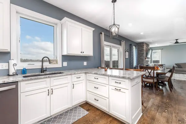 434 White Street, Benton, IL 53803