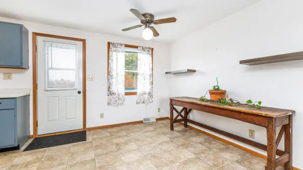 10A125 E APPLE CANYON Road, Apple River, IL 61001