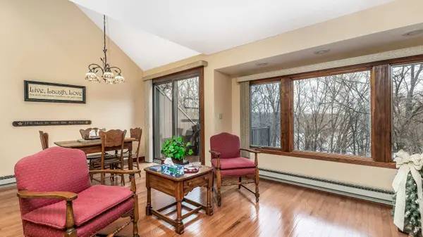 140 Plum Cove Drive, Galena, IL 61036