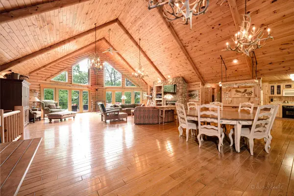 55 Stony Point, Galena, IL 61036