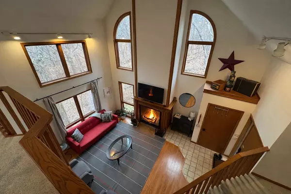 3 Woodway Court, Galena, IL 61036