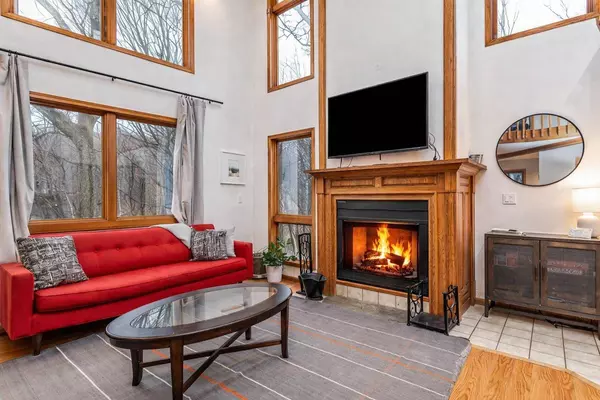 3 Woodway Court, Galena, IL 61036