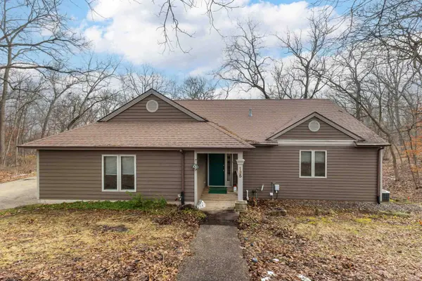 1135 N Clark Lane, Galena, IL 61036