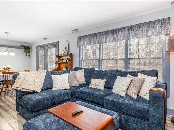 22 Thatcher Lane, Galena, IL 61036