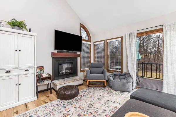 43 Spring Creek Lane, Galena, IL 61036