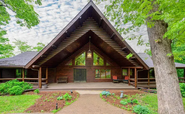 55 Stony Point, Galena, IL 61036