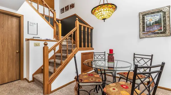 23 Oak Glen Drive, Galena, IL 61036