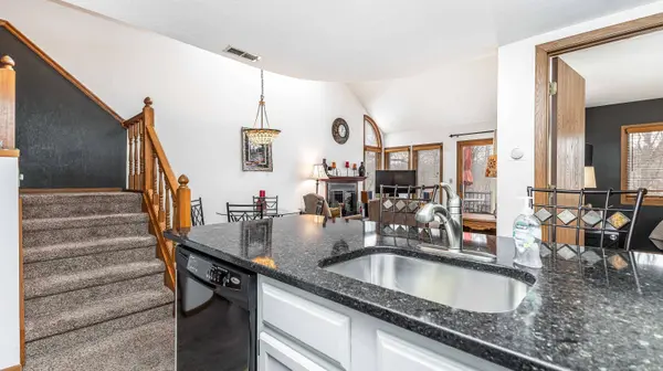 23 Oak Glen Drive, Galena, IL 61036