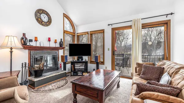 23 Oak Glen Drive, Galena, IL 61036