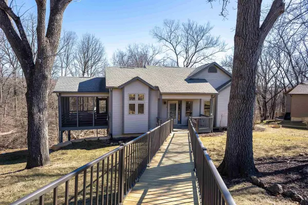 8 Garnet Court, Galena, IL 61036