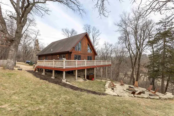 5A116 N Apple Canyon Road, Apple River, IL 61001