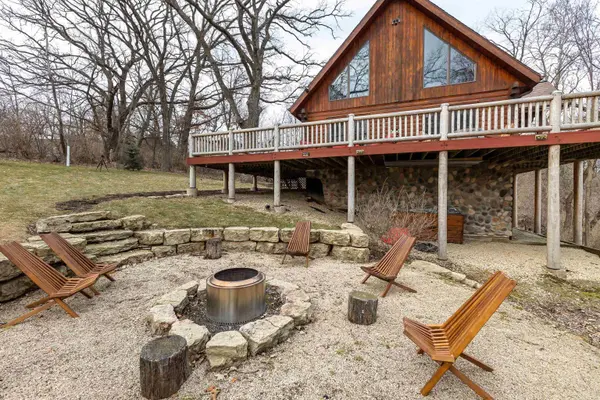 5A116 N Apple Canyon Road, Apple River, IL 61001