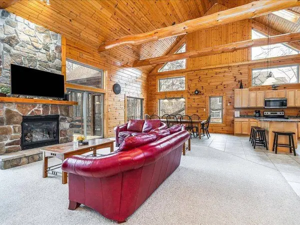 242 Blackhawk Trace, Galena, IL 61036