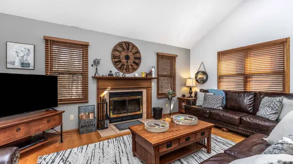 7 Colony Lane, Galena, IL 61036