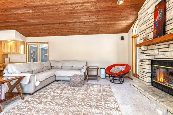 18 Colony Lane, Galena, IL 61036