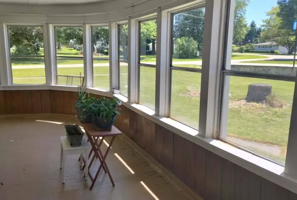 615 Park Street, Warren, IL 61087