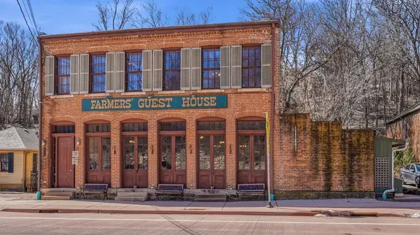334 Spring Street, Galena, IL 61036
