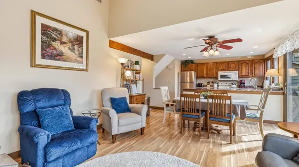 16 Farmstead, Galena, IL 61036