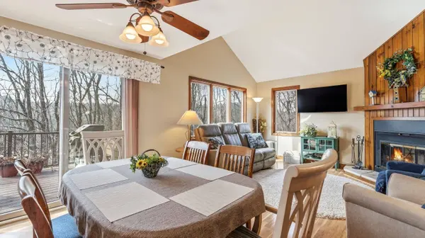 16 Farmstead, Galena, IL 61036