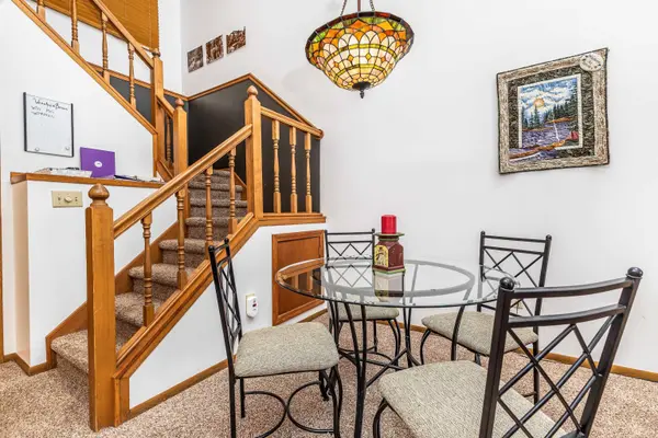 23 Oak Glen Drive, Galena, IL 61036